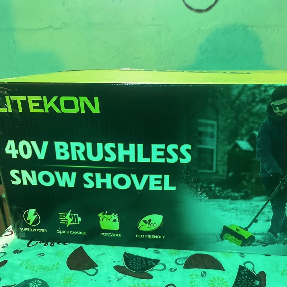 Brand new snow shovel!!!